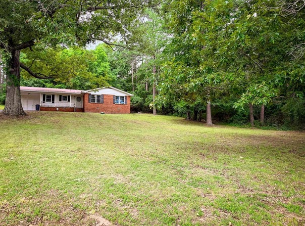 662 College Drive, Melbourne, AR 72556