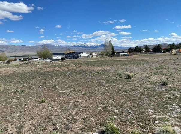 911 Custer Street, Challis, ID 83226