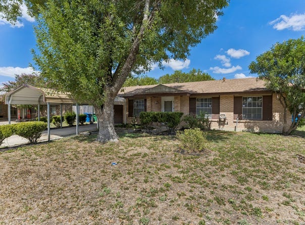 5143 Village Row, San Antonio, TX 78218