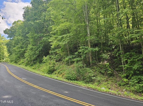 Indian Creek Road, Wise, VA 24293