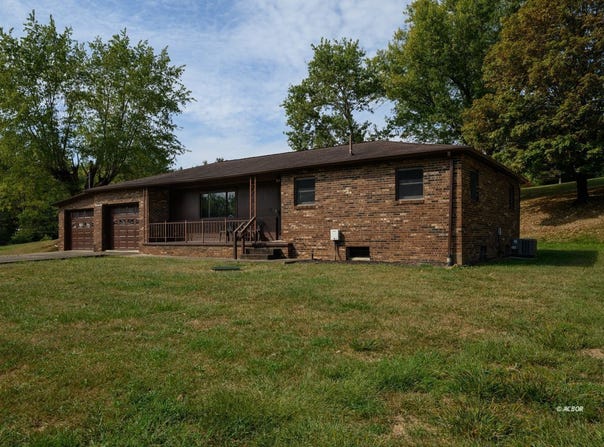 17 Beech Grove Road, Rutland, OH 45775