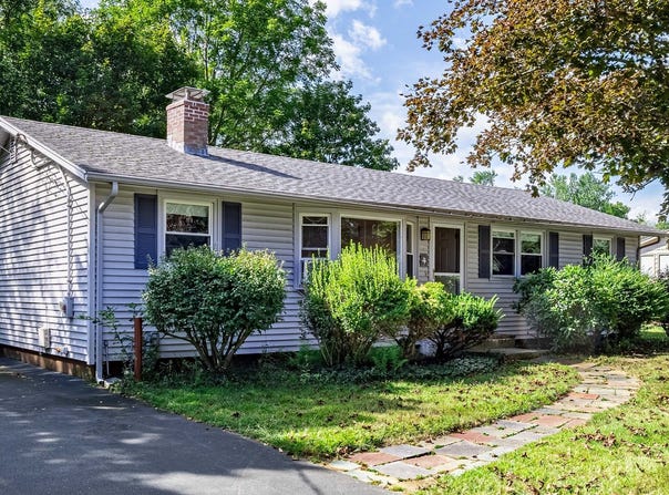 4 Virginia Road, Medway, MA 02053