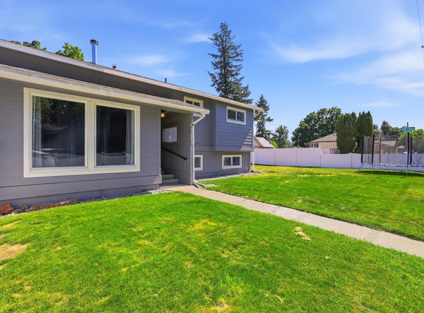 2721 S FREYA St, Spokane, WA 99223
