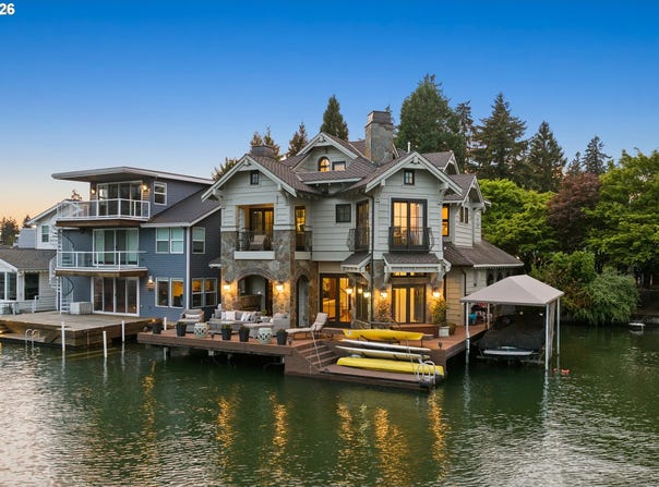 100 3RD St, LakeOswego, OR 97034