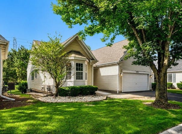 21119 W Walnut Lane, Plainfield, IL 60544