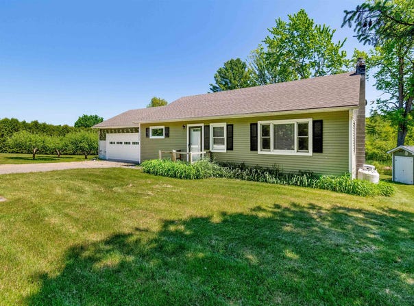 219 Cedar Drive, Sheldon, VT 05483