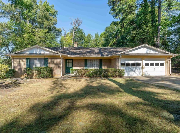 1605 Auburn Dr., Longview, TX 75601