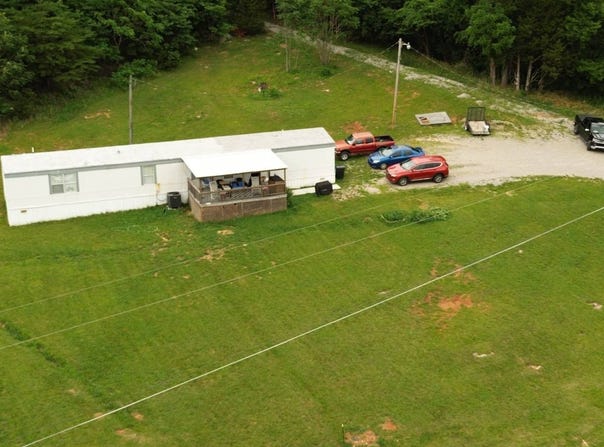 414 McWhorter Rd, Albany, KY 42602