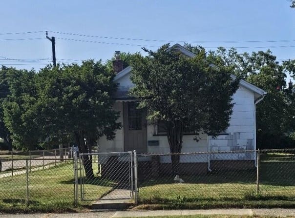 305 Chestnut Avenue, Hazel Park, MI 48030