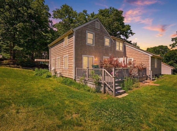 68 Laurel St, Greenfield, MA 01301