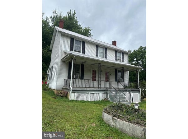 18604 YORK RD, PARKTON, MD 21120