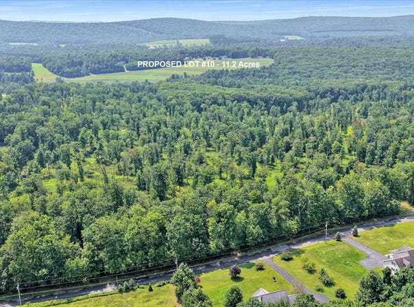 BACK Road S lot: 10, BARNESVILLE, PA 18214