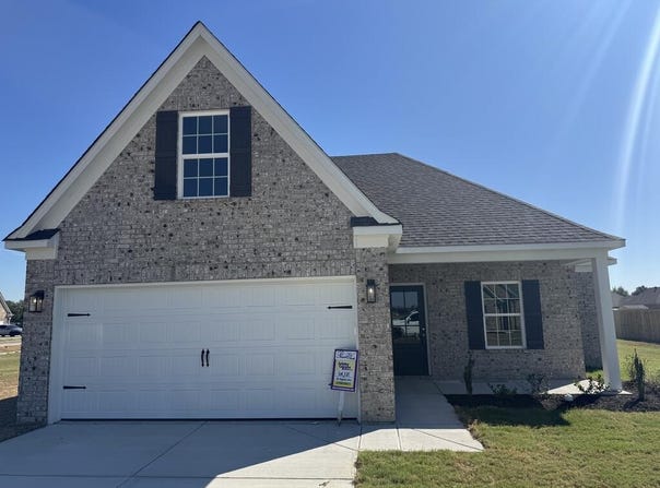 504 Magnolia Cove, Marion, AR 72364