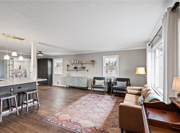 4909 Nall Avenue, Roeland Park, KS 66202