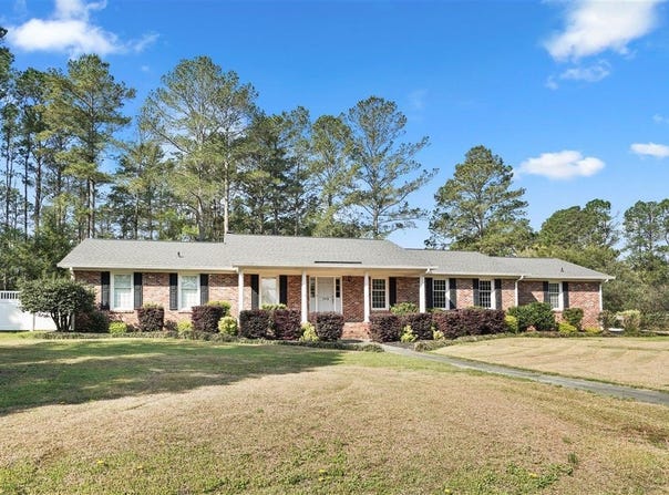 109 Mason Dr., Cheraw, SC 29520