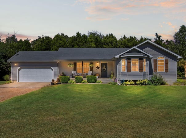 17 Saddleback Street, Buffalo, MO 65622