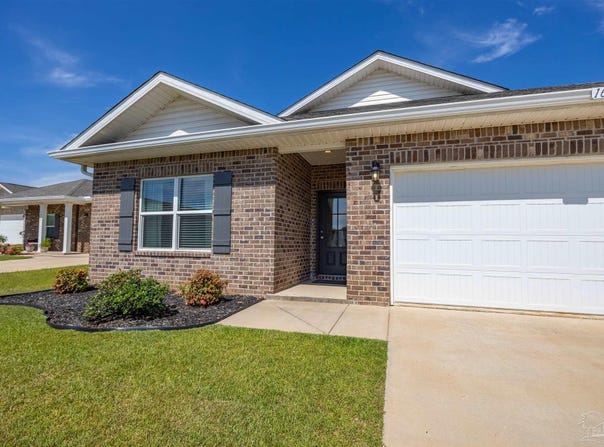 1649 Slate Dr, Cantonment, FL 32533