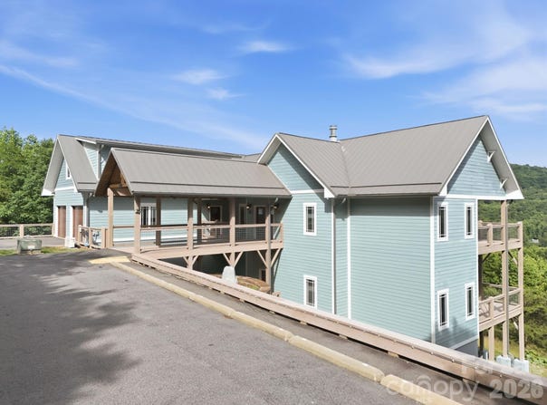 229 JD Trail, Candler, NC 28715
