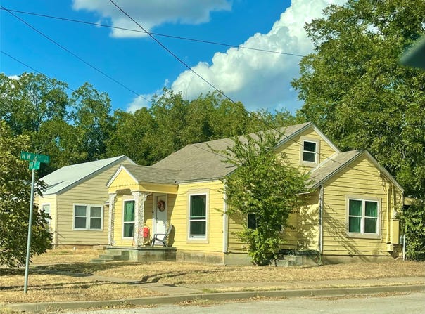 1702 NW 1st Avenue, Mineral Wells, TX 76067