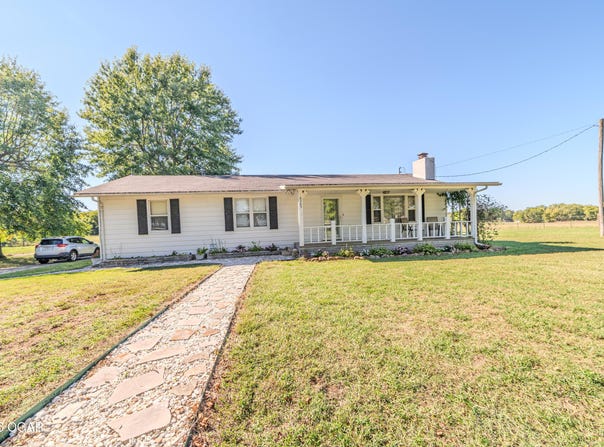 6305 County Road 110, Carthage, MO 64836