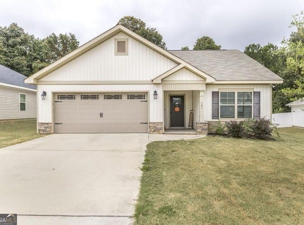 141 Red Tail Circle, Byron, GA 31008