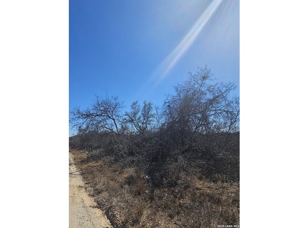 Ih 35 Esm, Natalia, TX 78059