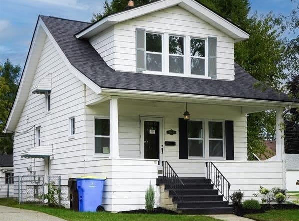 34804 Ash Street, Wayne, MI 48184