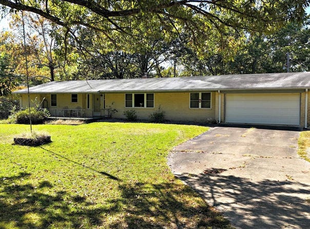 9999 Polk Road 40, Hatfield, AR 71945