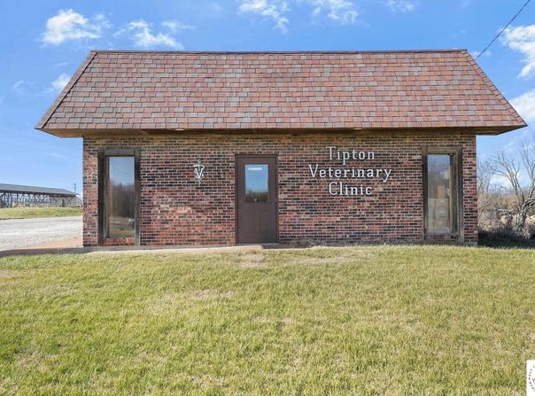 907 S MO-5 Highway, Tipton, MO 65081