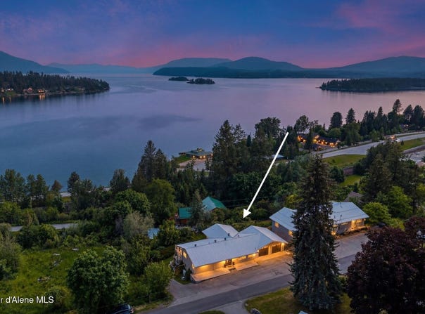 620 Lookout Blvd, Hope, ID 83836