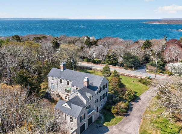 64 Church Street, Woods Hole, MA 02543