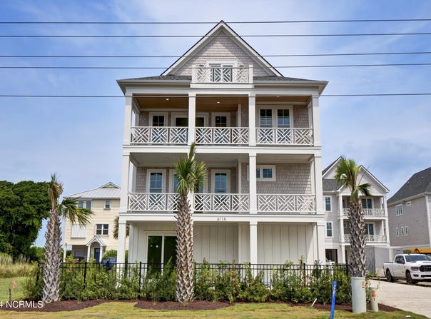611 S Topsail Drive, Surf City, NC 28445
