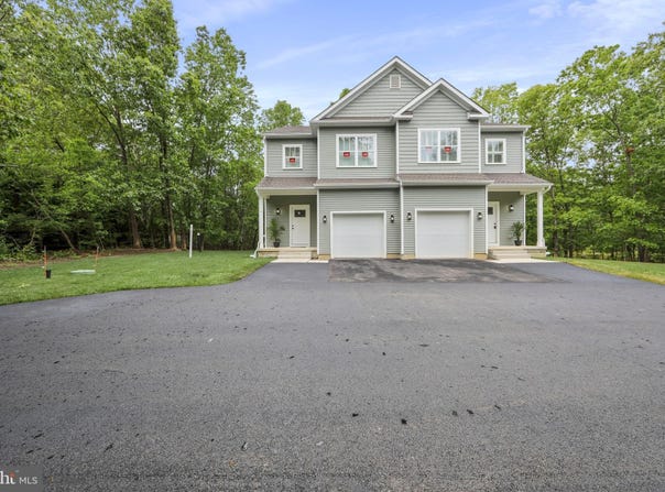 144 BROADWAY, HAMMONTON, NJ 08037
