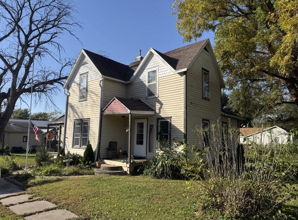 410 Dawson Avenue, Dawson, IA 50066