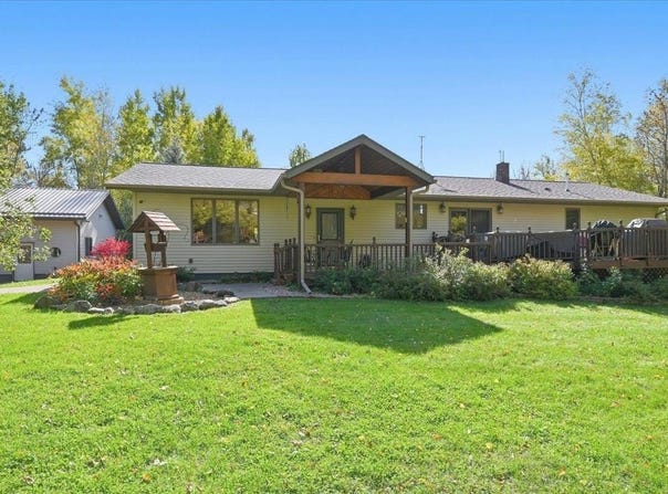 6416 E Morris Thomas Rd, Cloquet, MN 55720
