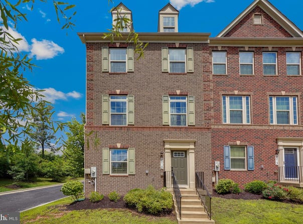 8015 SPRING ARBOR Drive, LAUREL, MD 20707