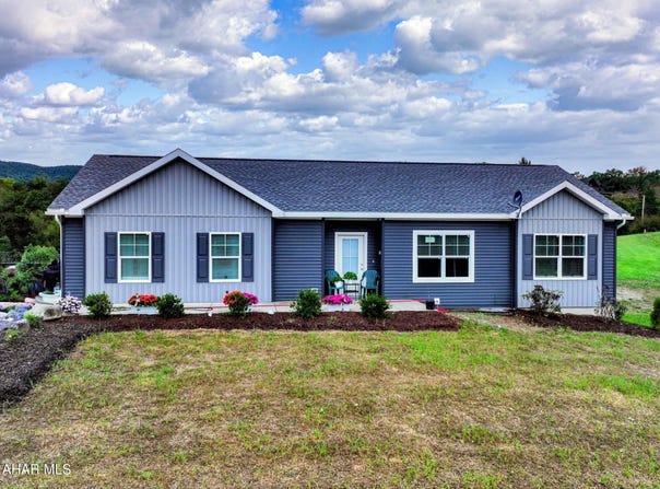 499 Ritchey Bridge Road, Everett, PA 15537