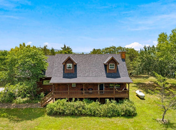 18263 Farm Road 2285, Eagle Rock, MO 65641