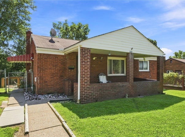 297 Mahoning, N Versailles, PA 15137
