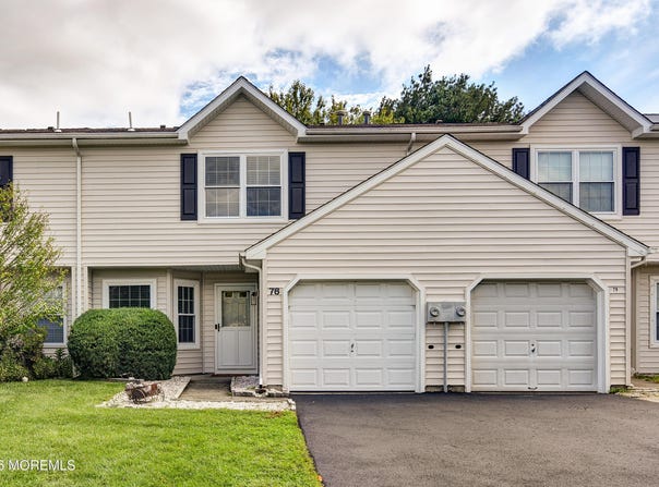 76 Harbor Circle, Freehold, NJ 07728