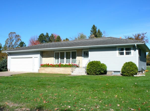311 College Avenue W, Ladysmith, WI 54848