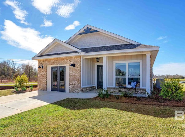 7576 Courant Cir, Foley, AL 36535