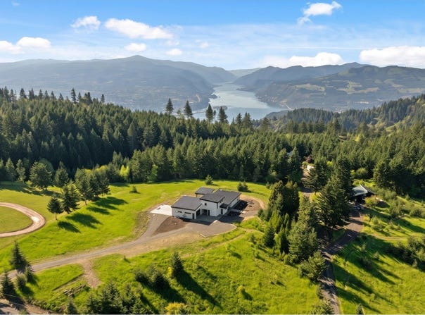 8 MEADOWLARK Ln, WhiteSalmon, WA 98672