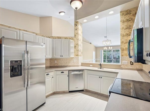8088 Sanctuary Dr, NAPLES, FL 34104
