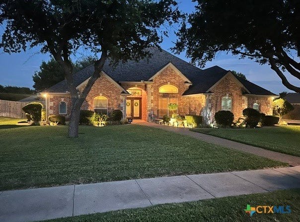 210 Ranchgate Trail, McGregor, TX 76657