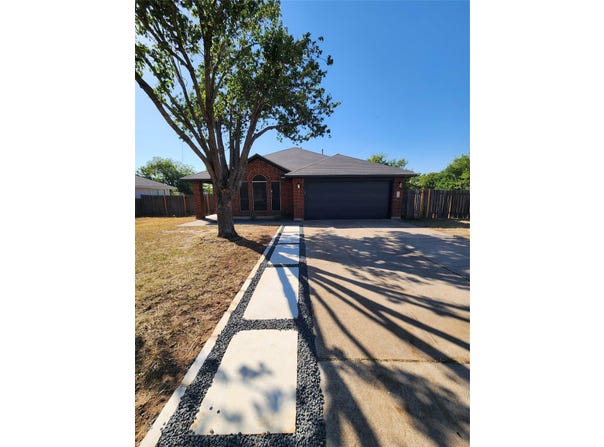 504 Texas Ave, Round Rock, TX 78664