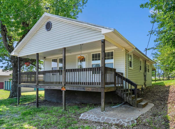 20 JORDAN St, Sumiton, AL 35148