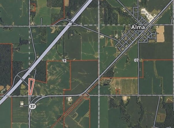Martin Road, Alma, IL 62807