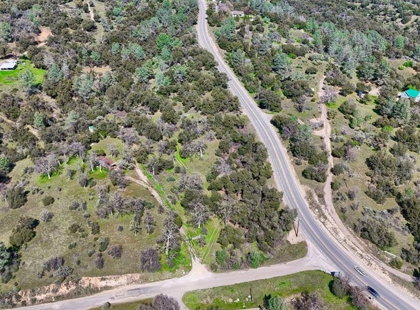 6 Knickerbocker, Ahwahnee, CA 93601