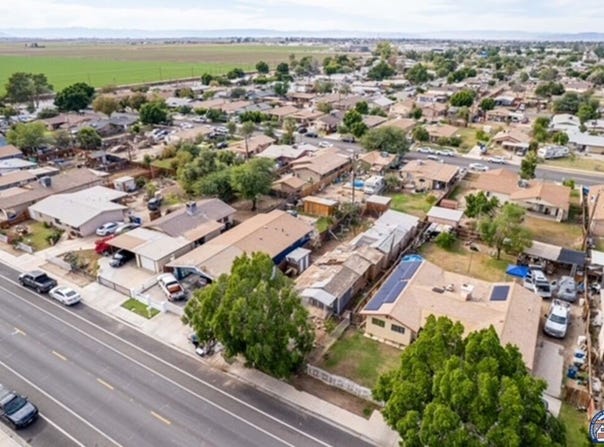 613 S Eastern Ave, Brawley, CA 92227